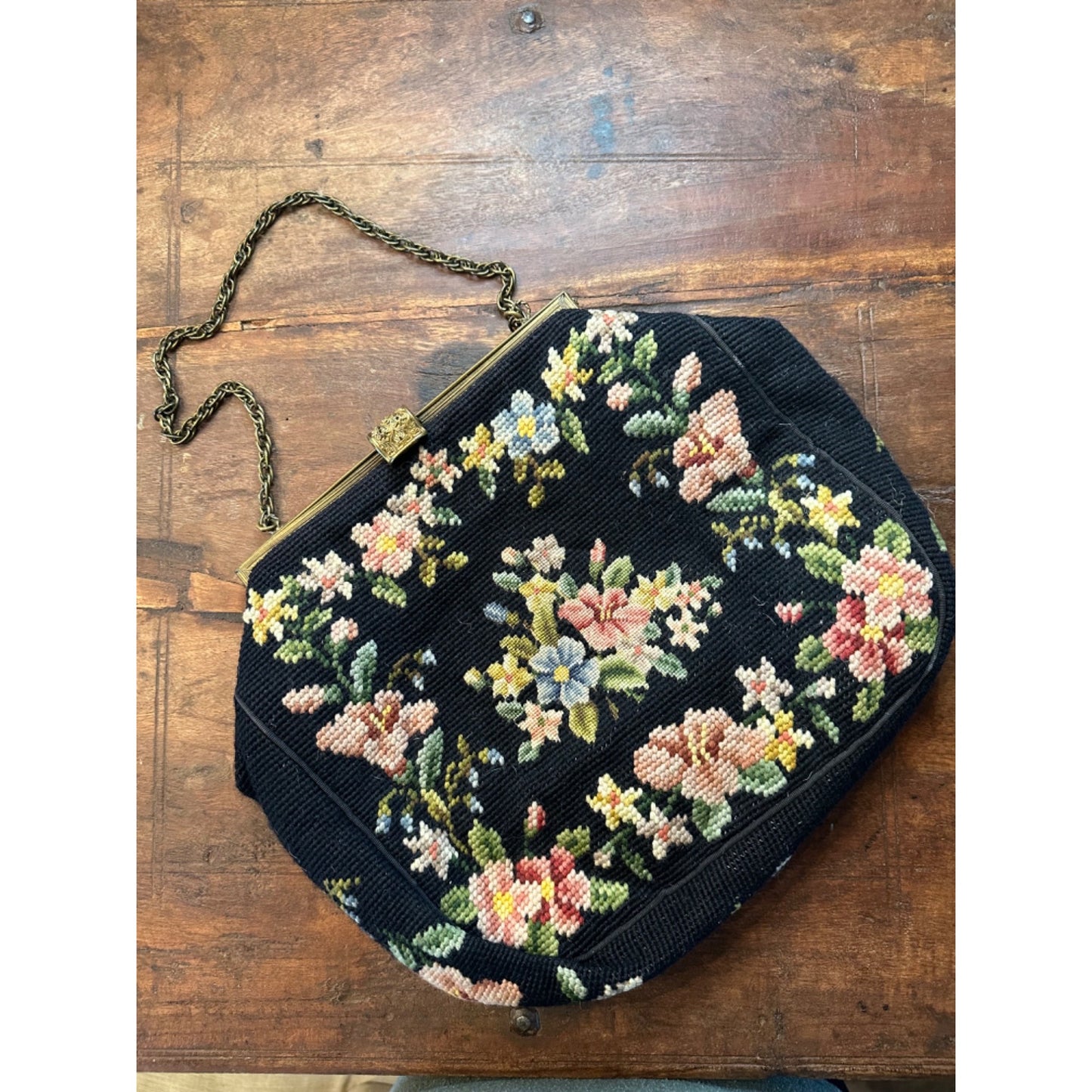 Vintage MAUD HUNDLEY Needlepoint Floral Purse bag